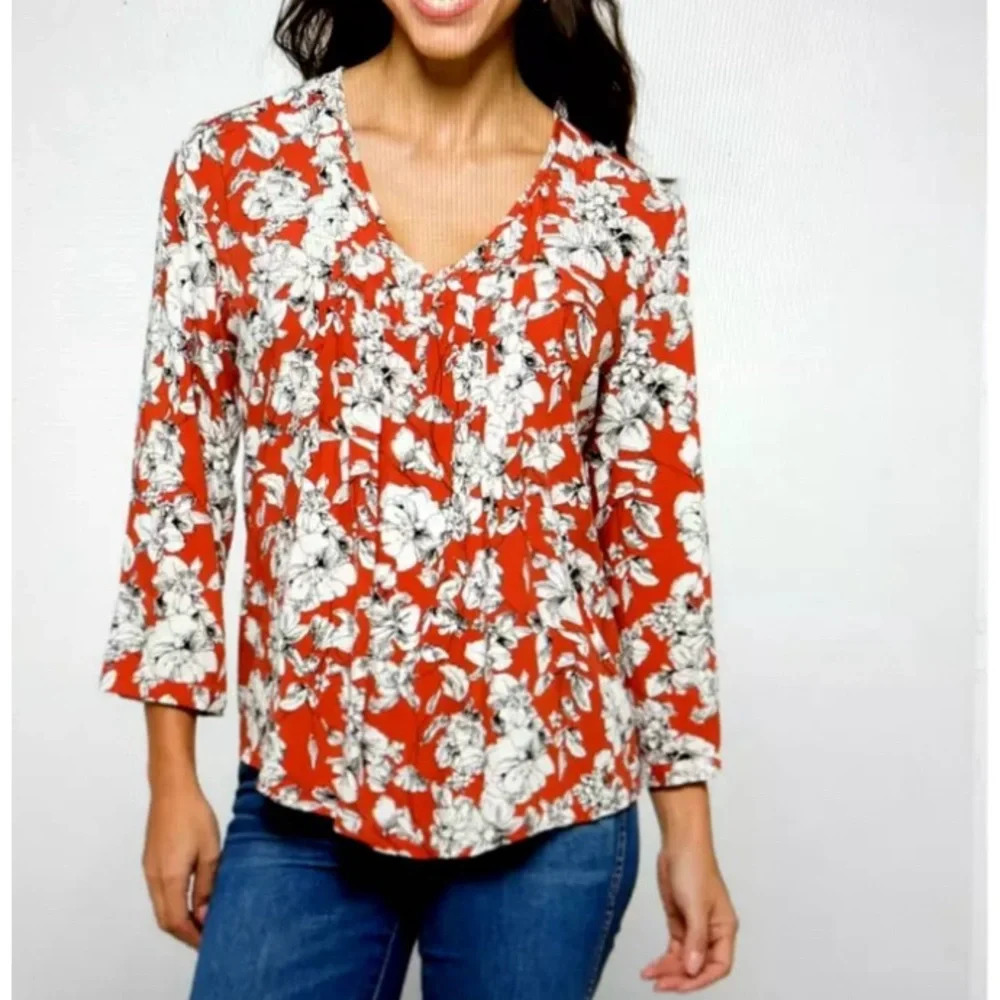 NWOT fun2fun Maley Pleated Detail Top BLouse Size Small